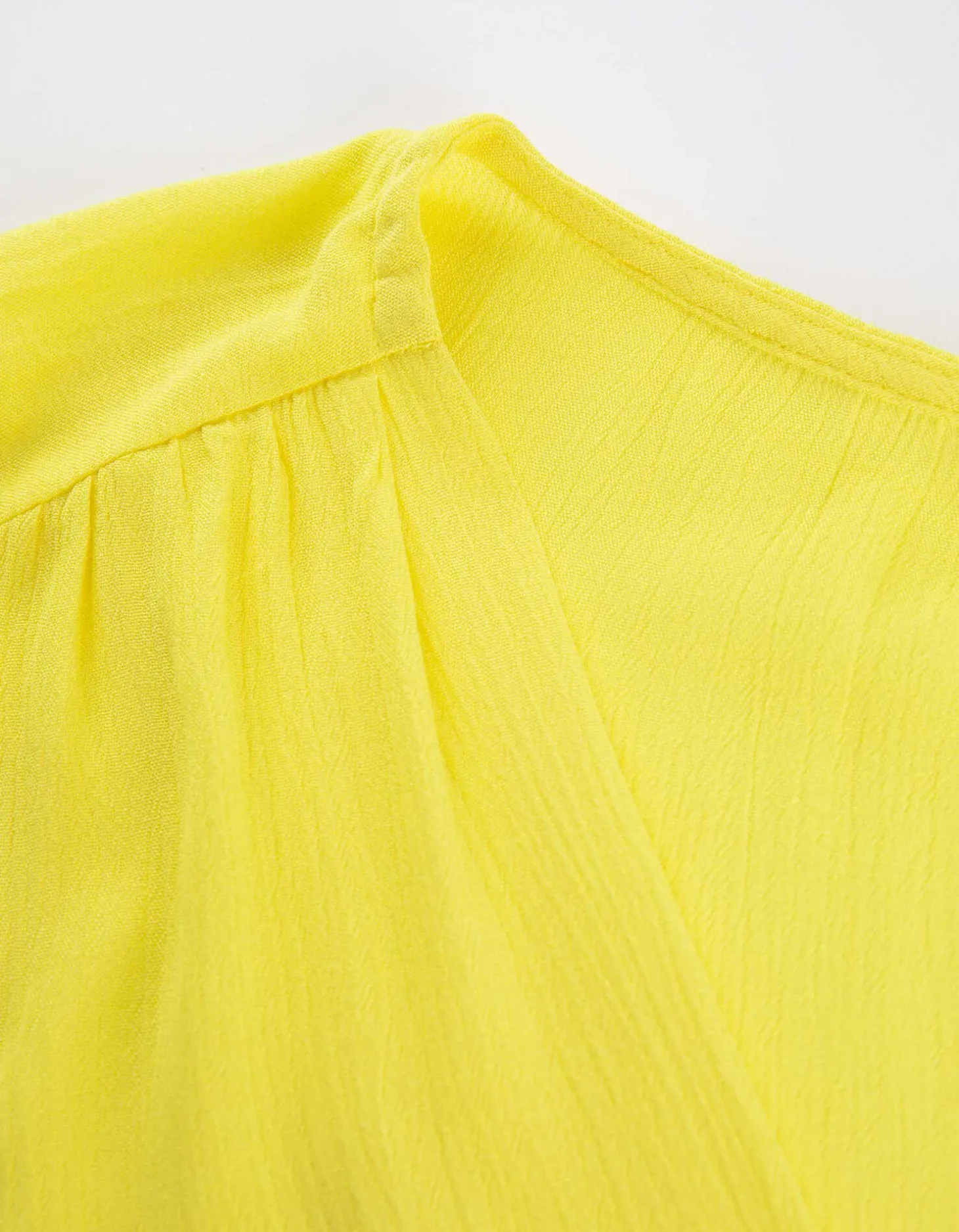 Blouseshirt - Wikkellook - lichtgeel