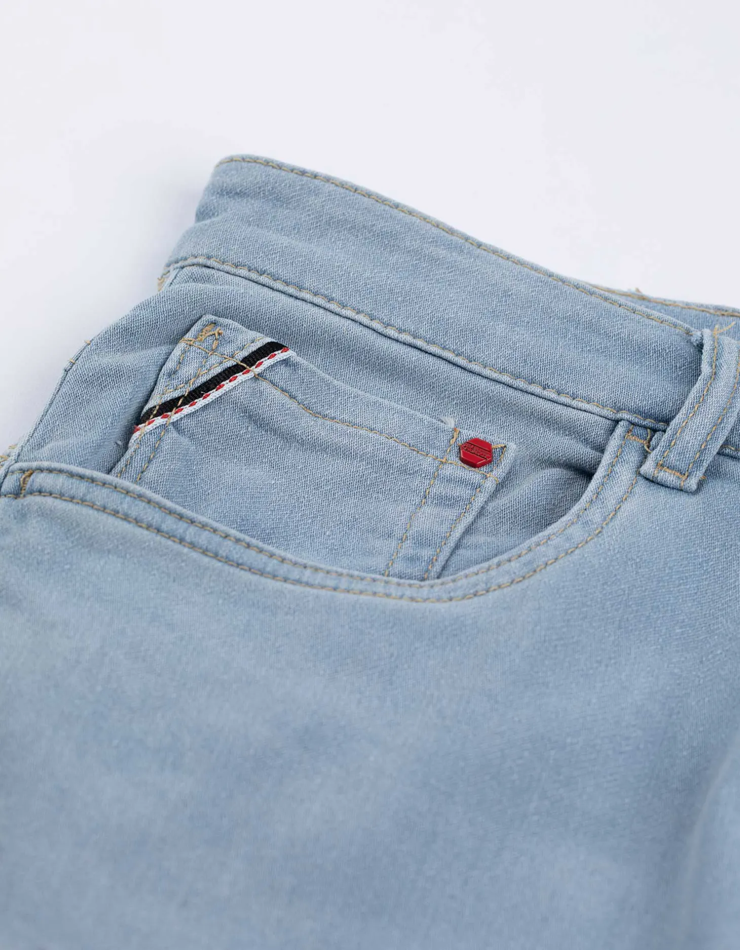 Denim short - Vaste pijpomslag - lichtblauw