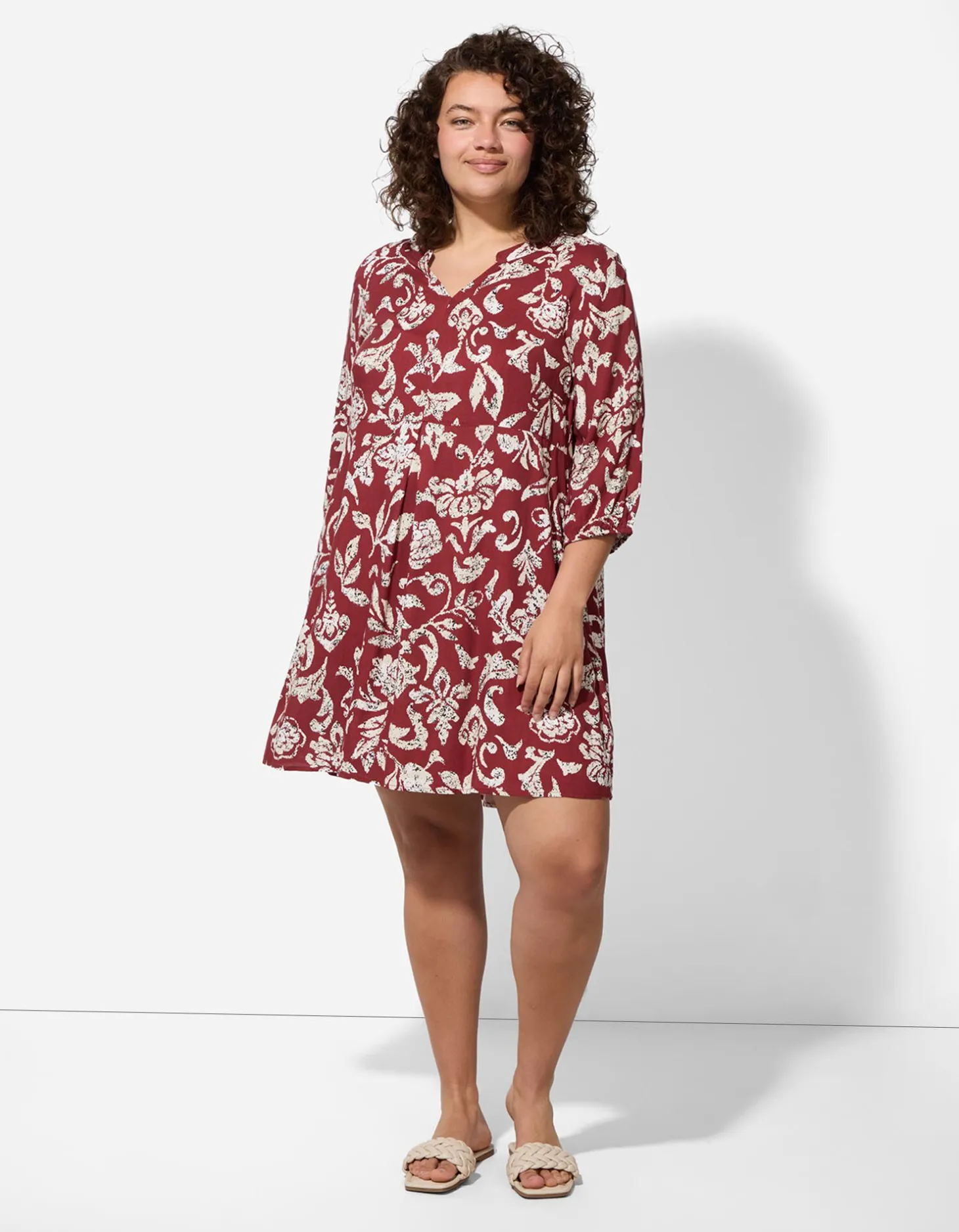 Jurk - Motief all-over - donkerrood