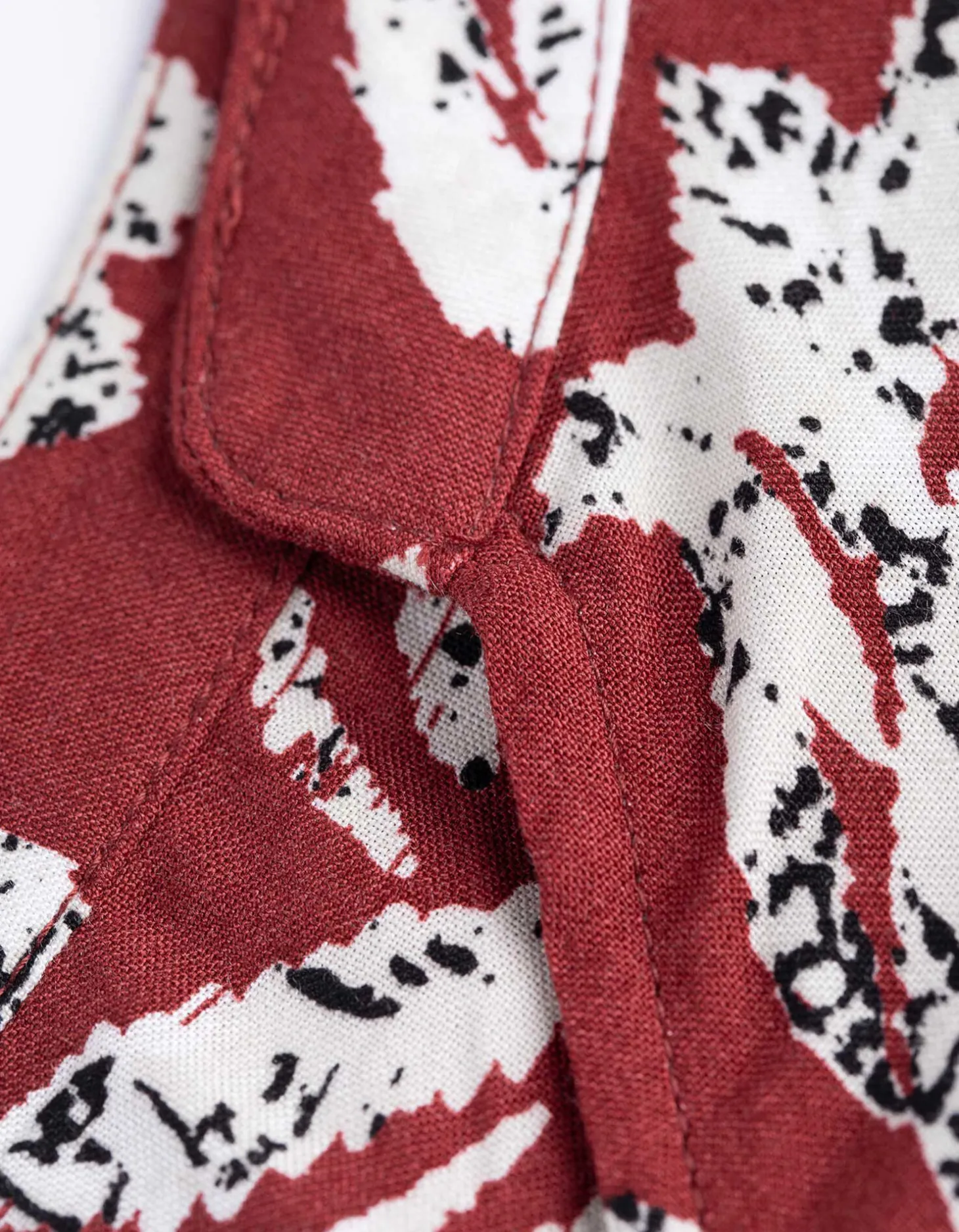 Jurk - Motief all-over - donkerrood
