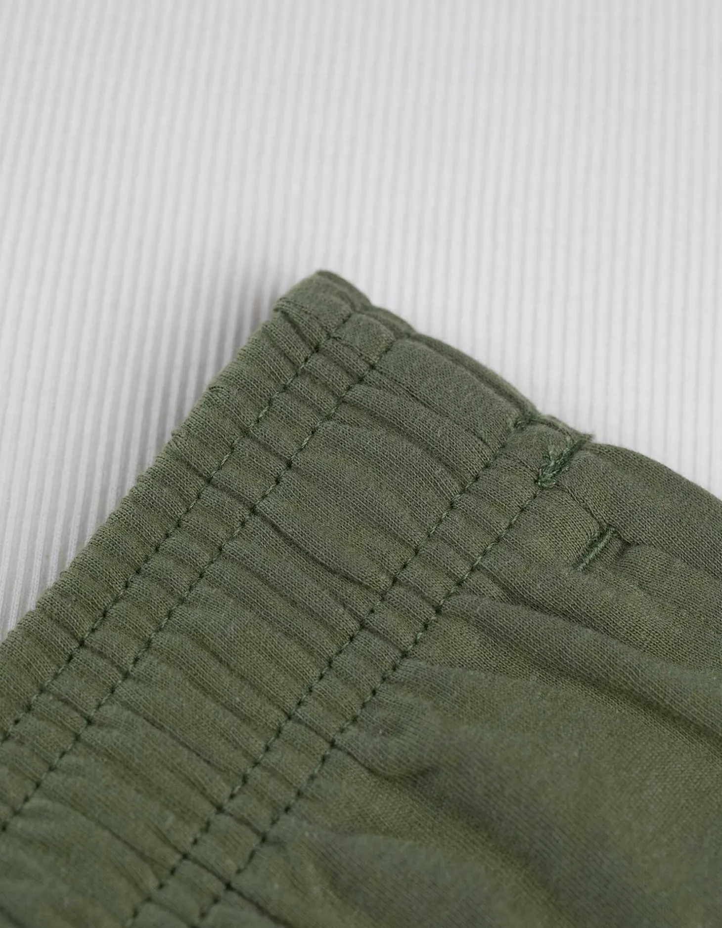 Pyjama set van shirt en broek - Geribd - wit