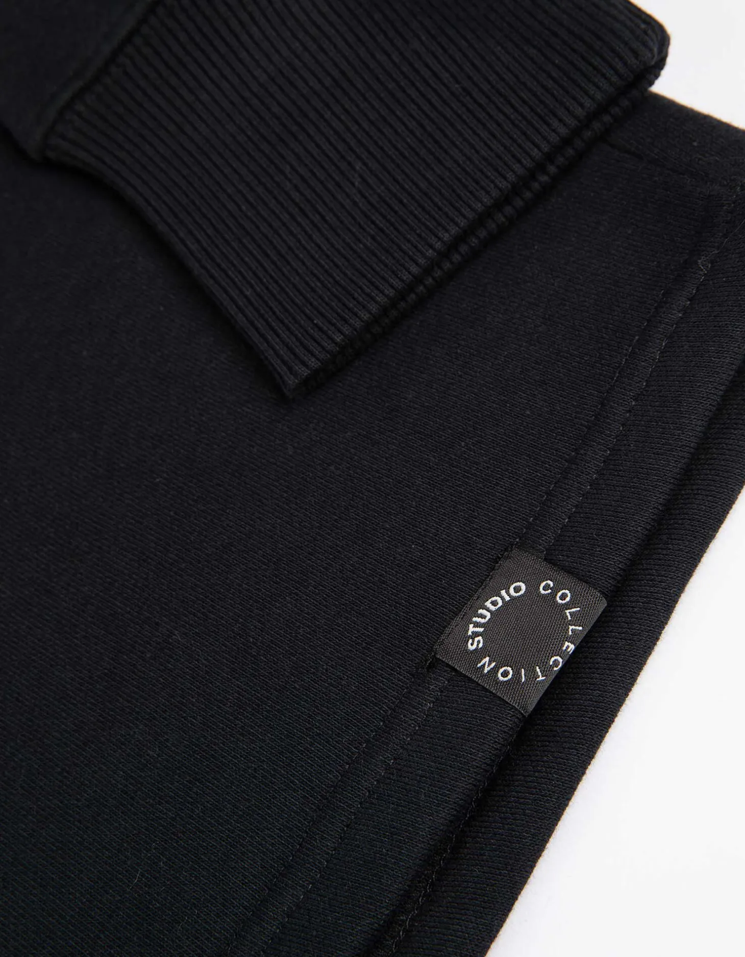 Sweatshirt - Afdrukken achteraan - zwart