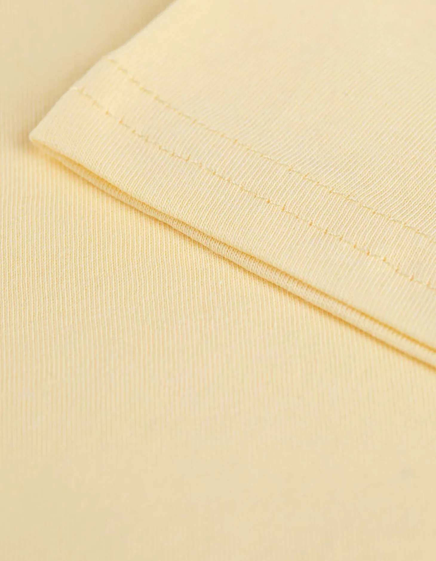 T-shirt - Basis - lichtgeel