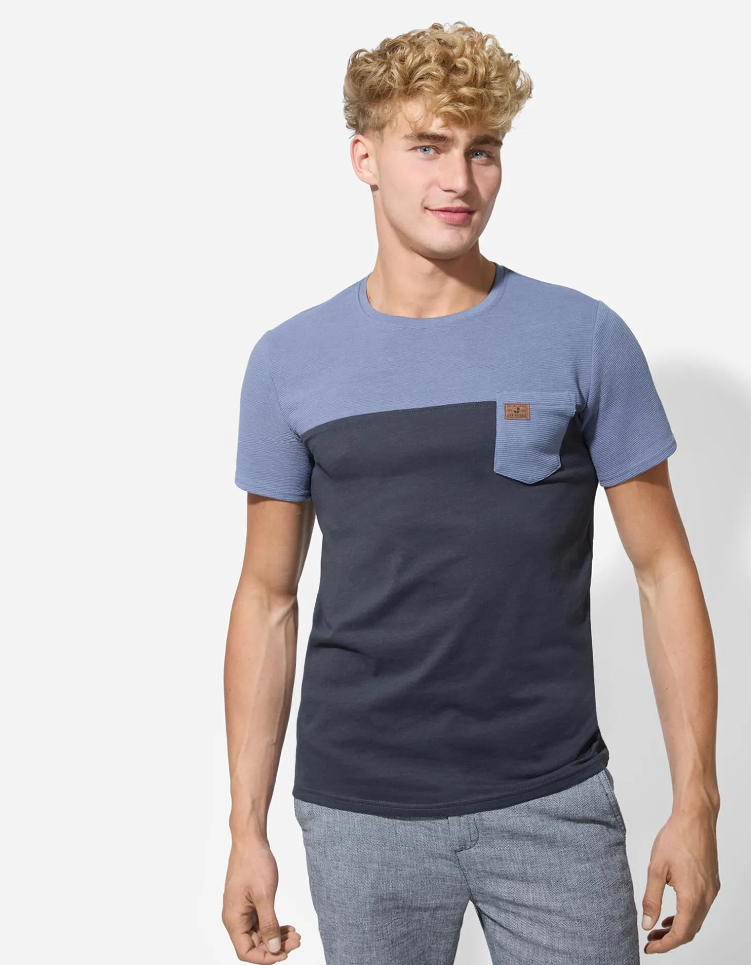 T-shirt - Borstzak - donkergrijs