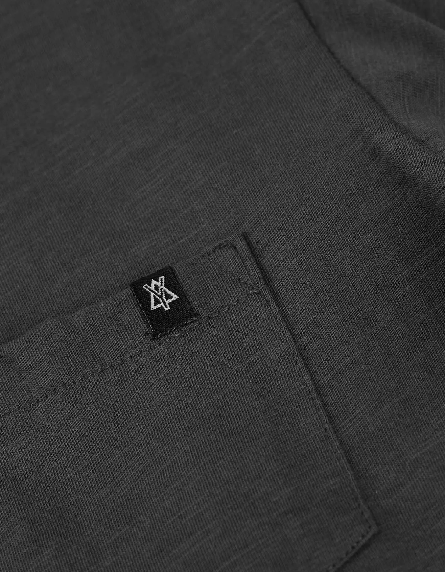 T-shirt - Borstzak - donkergrijs