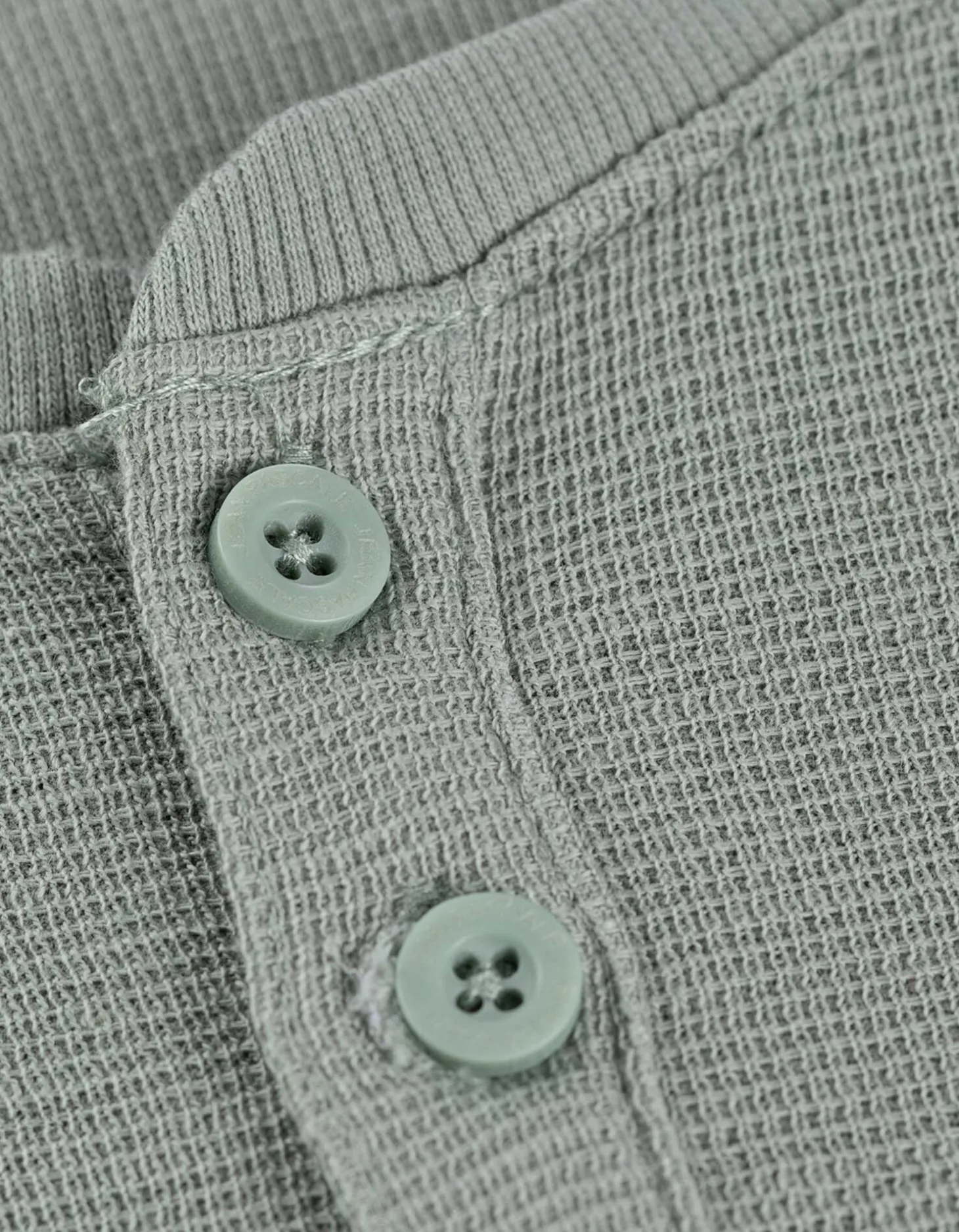 T-shirt - Knoopsluiting - lichtgroen