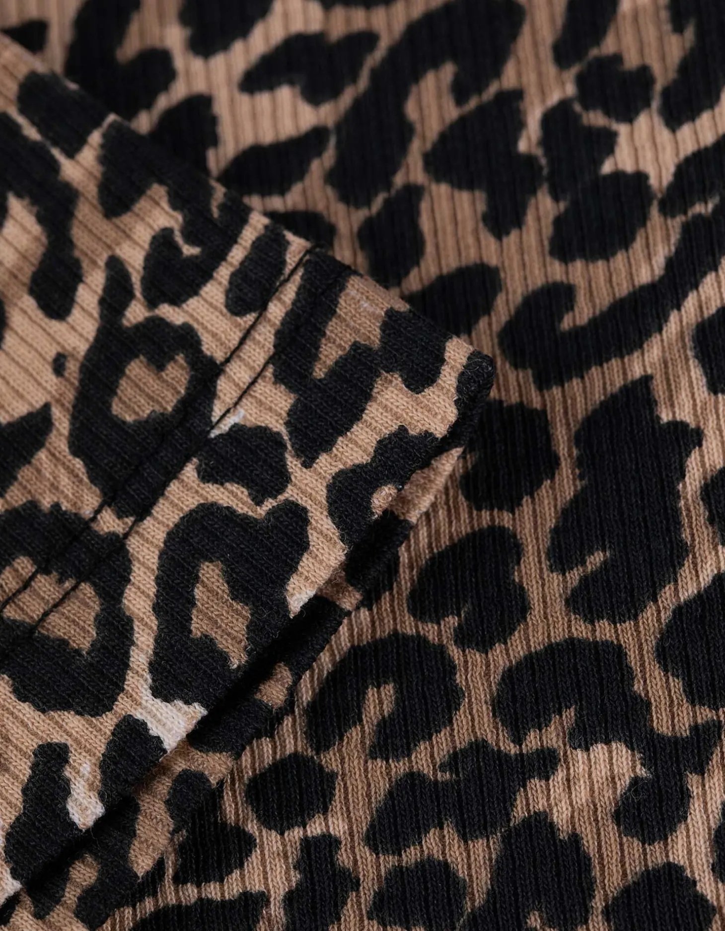 T-shirt - Luipaardprint - lichtbruin