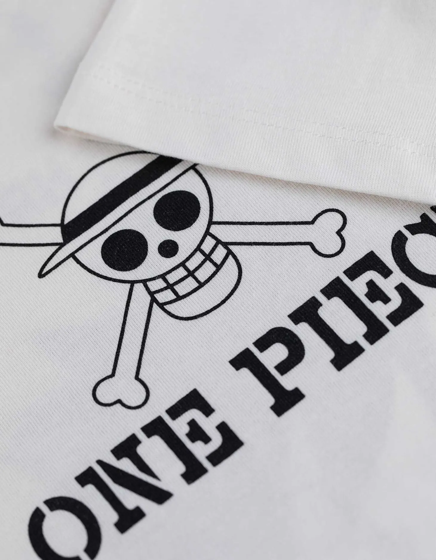 T-shirt - One Piece - wit